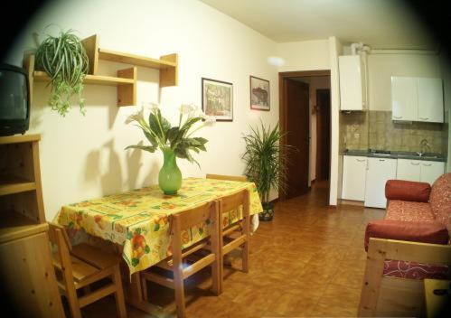 One-Bedroom Apartment (2 Adults)